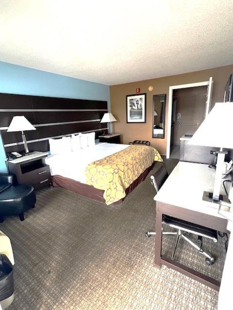 Hotel Baymont By Wyndham Gaffney Esterno foto