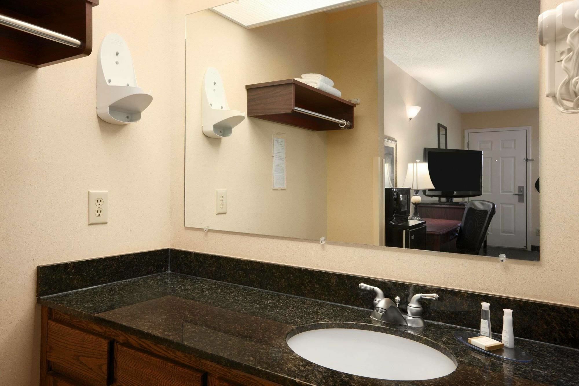 Hotel Baymont By Wyndham Gaffney Camera foto